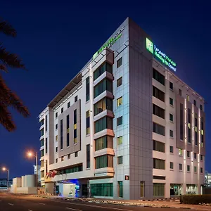 https://holiday-inn-express-dubai-jumeirah.sharjah-hotels.com